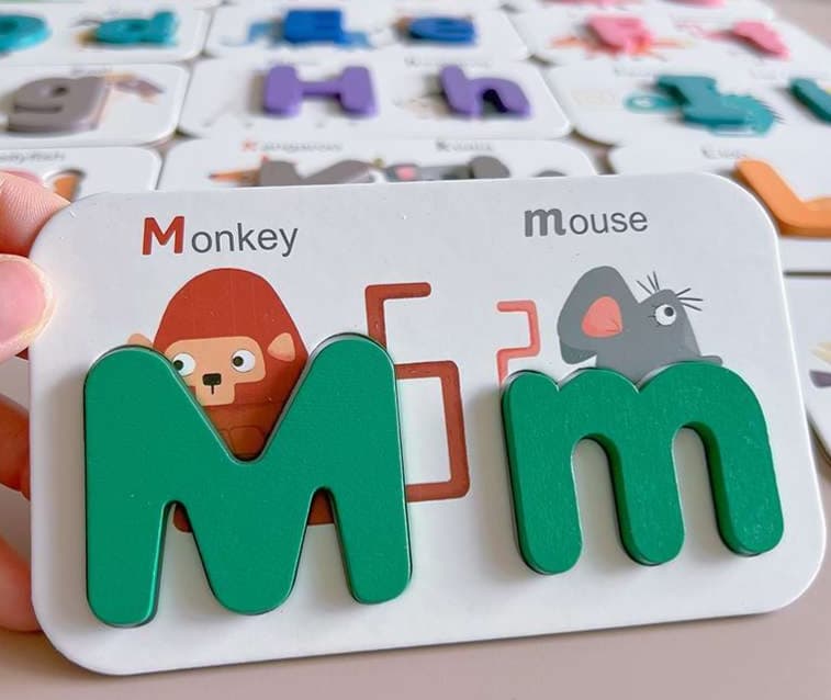 知育玩具 アルファベットと数字のパズル