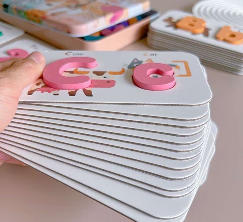 知育玩具 アルファベットと数字のパズル