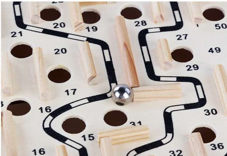 知育玩具 木製迷路ゲーム ビー玉の旅