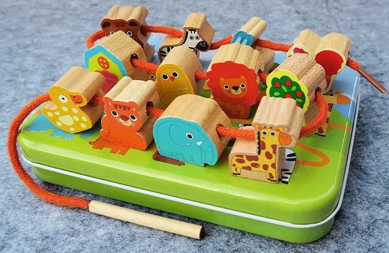知育玩具 動物さんとあそぼう!糸通しパズル