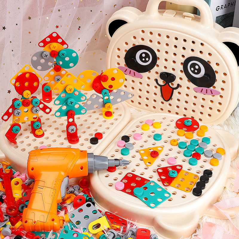 知育玩具 パンダさんのネジネジ組み立て知育ボード