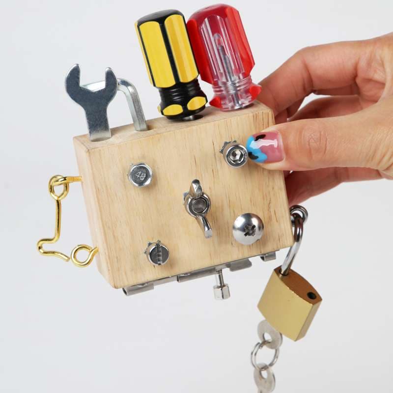 知育玩具 木のおもちゃ工具マスター