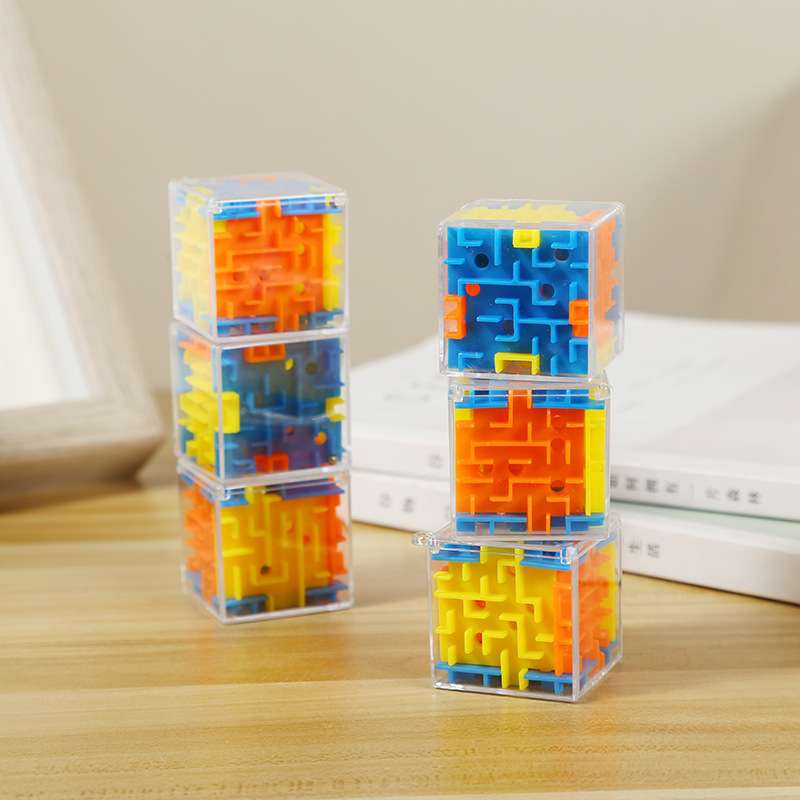 知育玩具 六面体迷路キューブチャレンジ