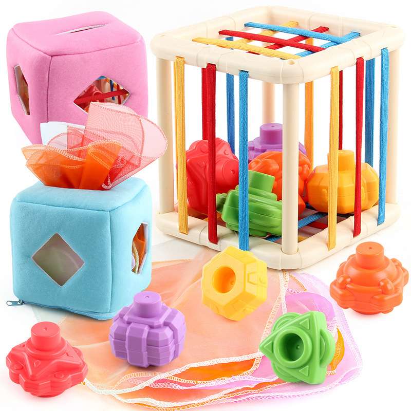 知育玩具 つながるパズルティッシュ箱