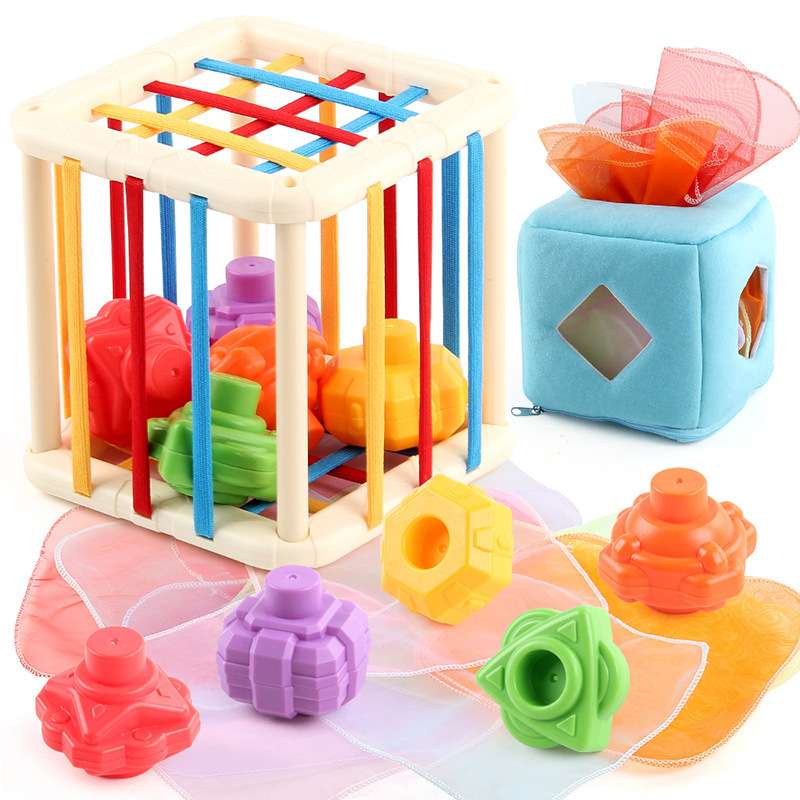 知育玩具 つながるパズルティッシュ箱