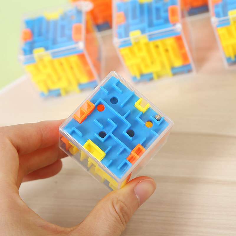 知育玩具 六面体迷路キューブチャレンジ