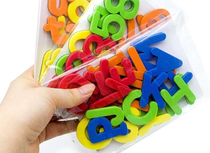 知育玩具 アルファベットと数字の磁石セット