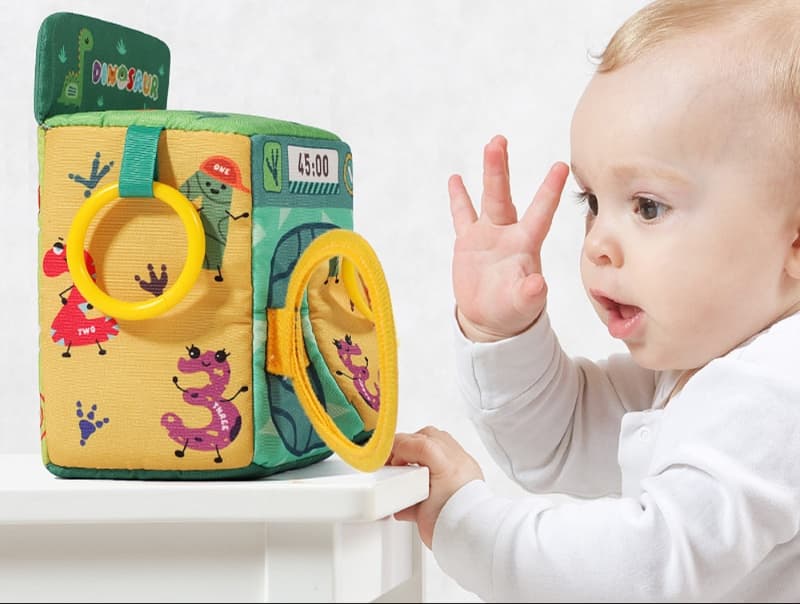 知育玩具 ティッシュ 赤ちゃん用ミラーキューブおでかけおもちゃ